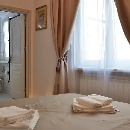 Le Petit Paris * Bukareszt